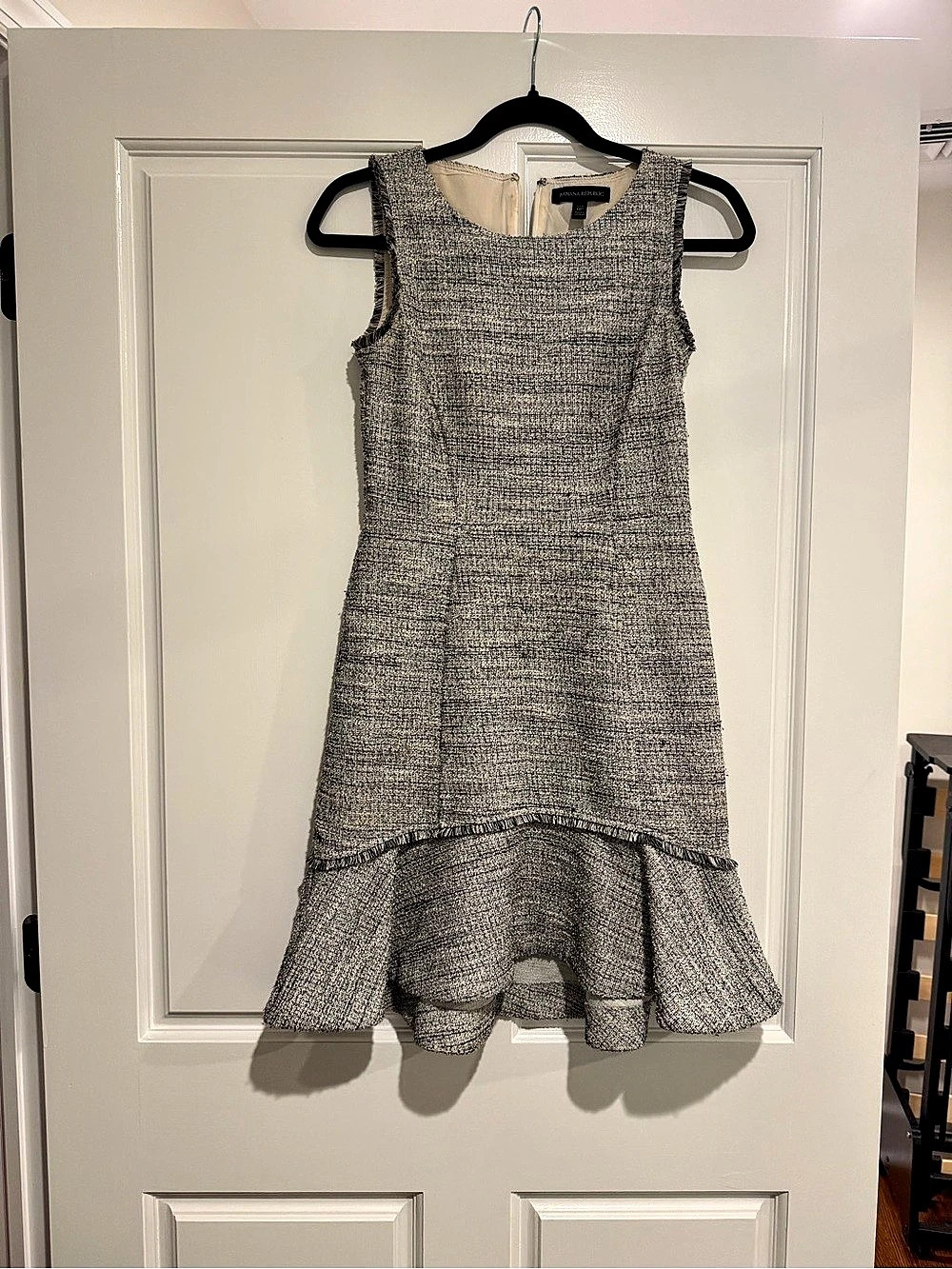 Banana Republic Tweed Mini Dress in Gray & Black Size XS Like New
